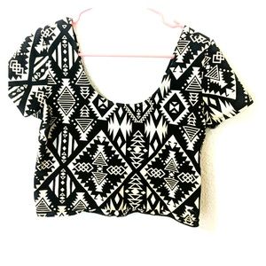Black and white print crop top